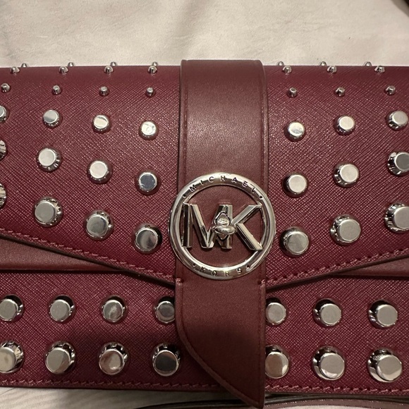 MICHAEL KORS GREENWICH MEDIUM STUDDED SAFFIANO LEATHER SHOULDER BA - Picture 10 of 14